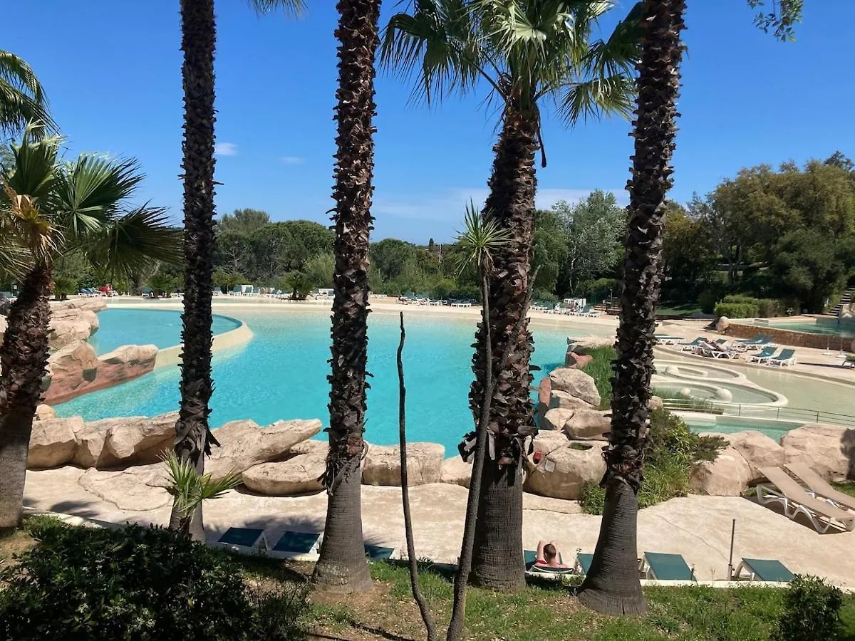 Appartement 2 Chambres- 6 Personnes-Restanques Golf De St Tropez Grimaud 0*,  France